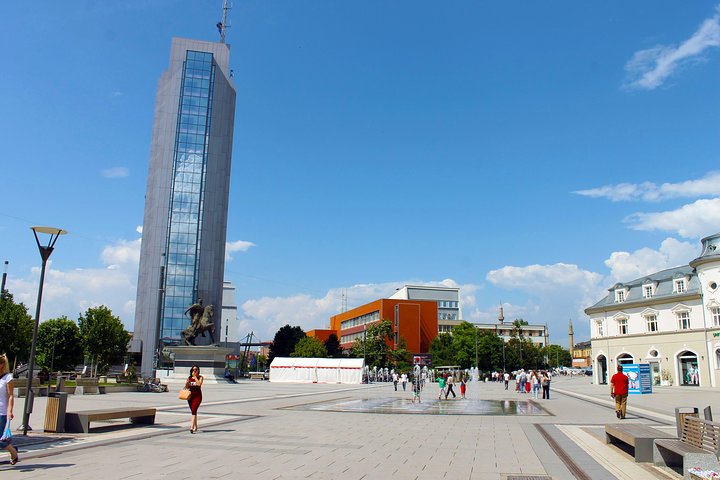 Tour privato di un giorno intero a Pristina da Skopje