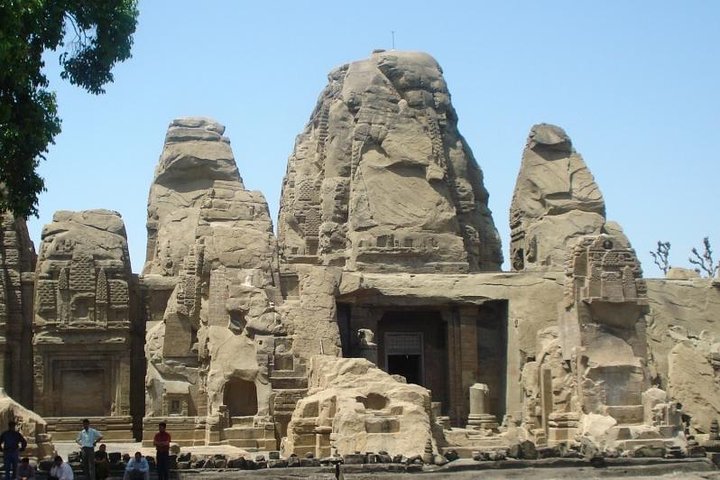 Historisk Tour inklusive Unesco Kangra Fort & Rock cut tempel fra Dharamshala