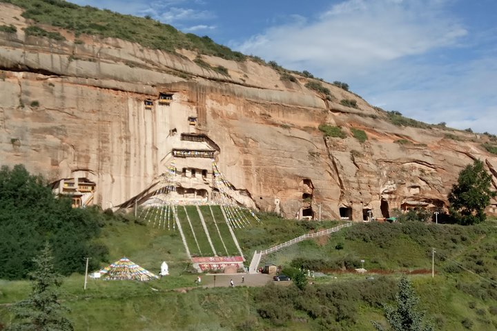 Excursión privada de un día: grutas del templo de los cascos de caballos y la forma de relieve de Zhangye Danxia