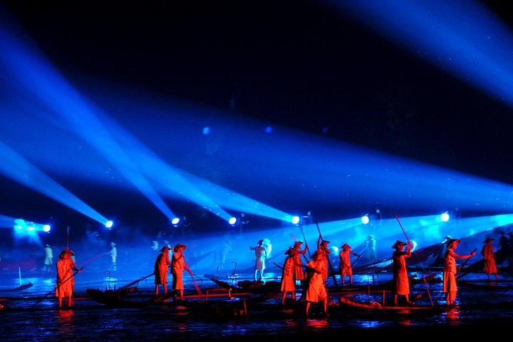 Ganztägige Li-River-Tour mit dem 4-Sterne-Boot und Liusanjie Show