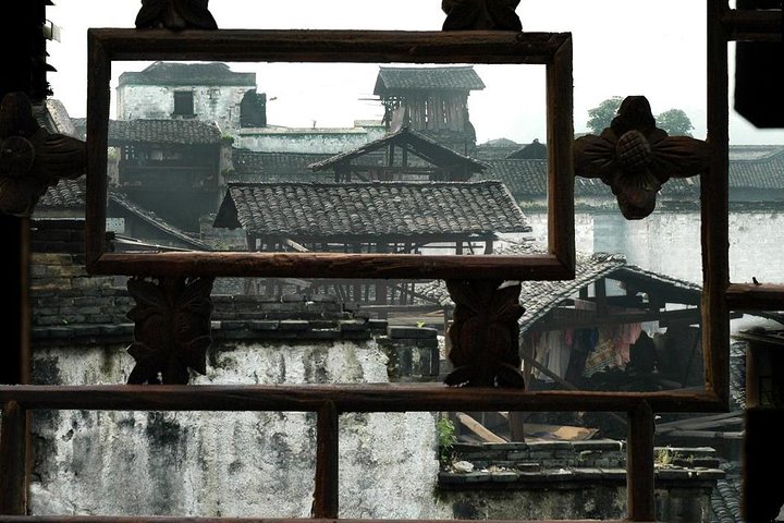 Privétransfer van Fenghuang naar Guilin en stopt bij Hongjiang