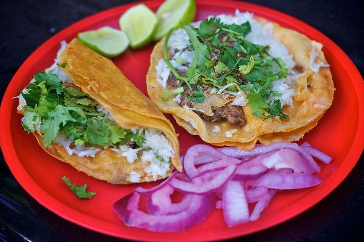 Wandeltocht met taco's en tequila en Taste of Miguel