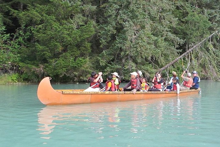 FRA HAINES - Alaska Wildlife Voyageur Kano Safari