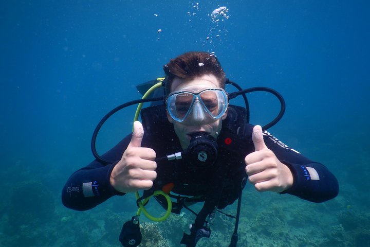 Discovery Scuba Diving på Hon Mun Island i Nha Trang