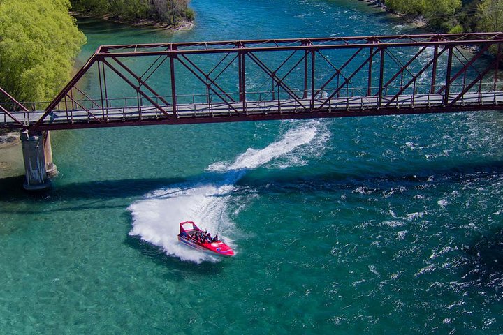 Avventura in Jet Boat per piccoli gruppi sul fiume Clutha da Wanaka