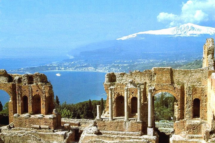 Mt. Etna og Taormina landsby fuld dagstur fra Catania