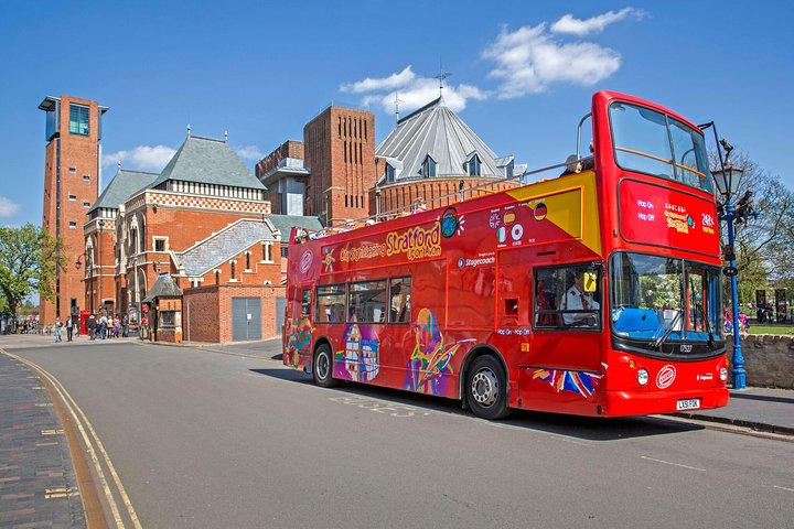 Stratford-upon-Avon hop-on hop-off bustour door de stad