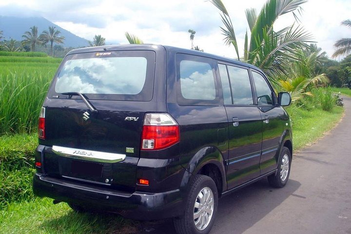 Privat bil charter på Bali med en engelsktalende sjåfør
