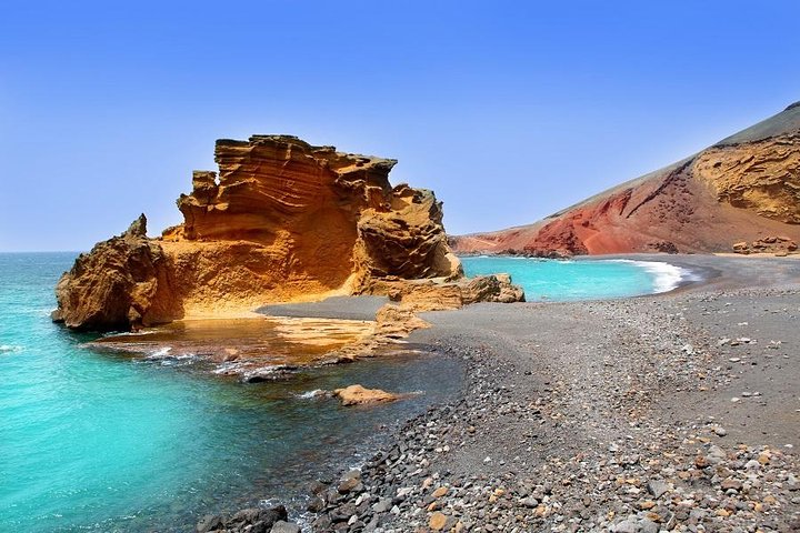 Volledige dagtour naar Timanfaya, Green Lagoon en La Geria