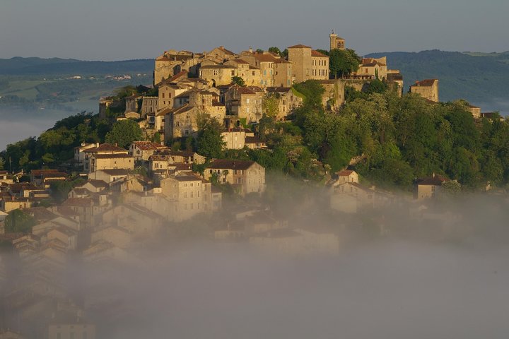 Toulouse : Excursión de un día a Albi y Cordes/Ciel con audioguías