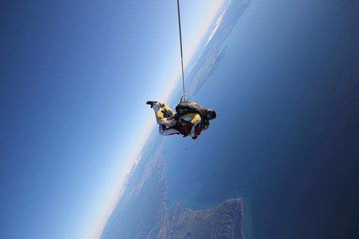 Saut en parachutisme de 3 660 mètres en tandem au Lac Taupo
