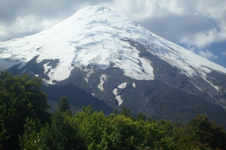 Helgedagstur til Osorno-vulkanen og Petrohue Falls