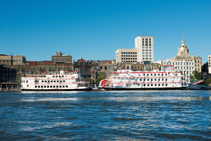 Savannah Land & Sea Combo: City Sightseeing Trolley Tour med Riverboat Cruise
