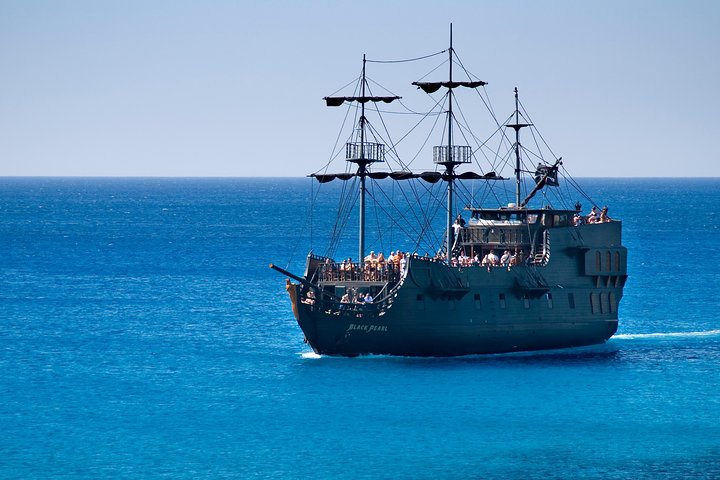 Black Pearl Pirate Cruise från Ayia Napa