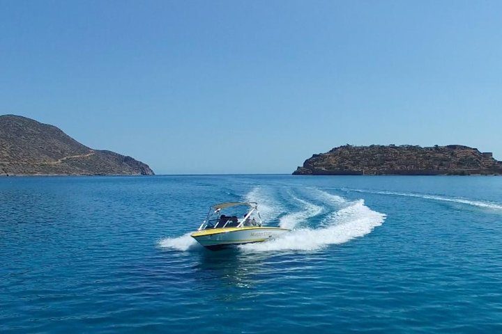 Isola Spinalonga, grotta di Milatos, motoscafo privato, olio d'olivaDegustazione