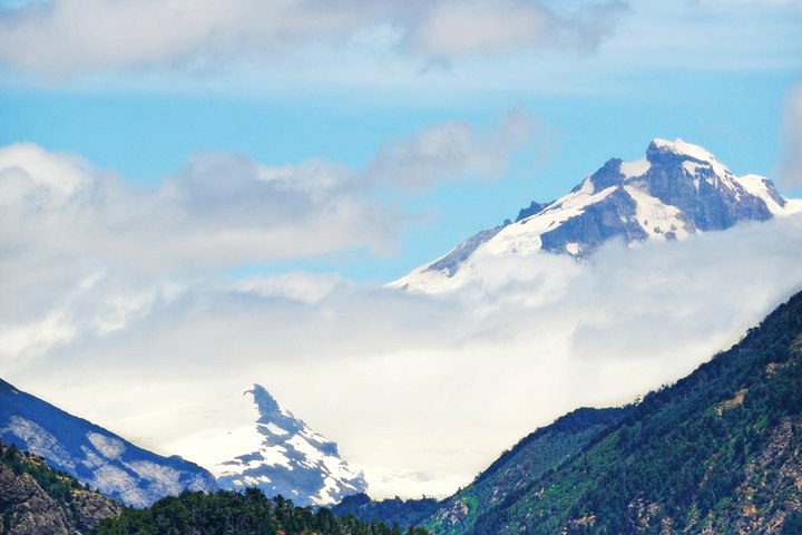Scopri il Cerro Tronador con il Ghiacciaio Ventisquero Negro
