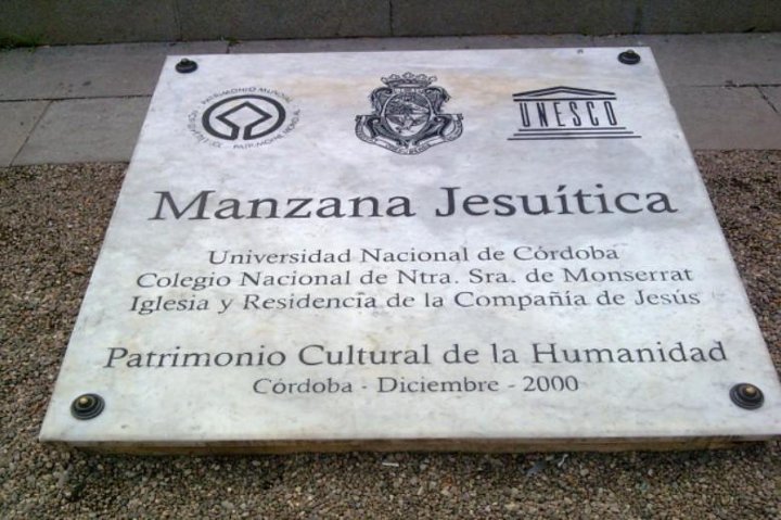 Tour por la ciudad de Córdoba con plaza jesuítica opcional