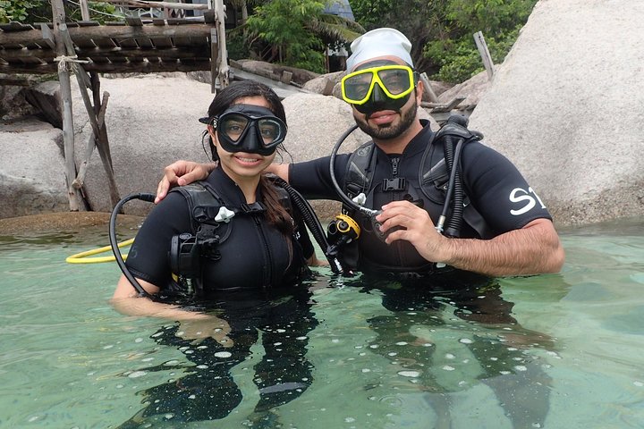 PADI Discover Scuba Diving en Koh Tao - medio día y dos inmersiones