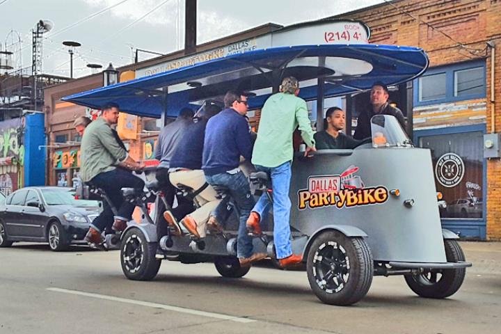 Party Bike Kneipentour in Deep Ellum und Downtown Dallas