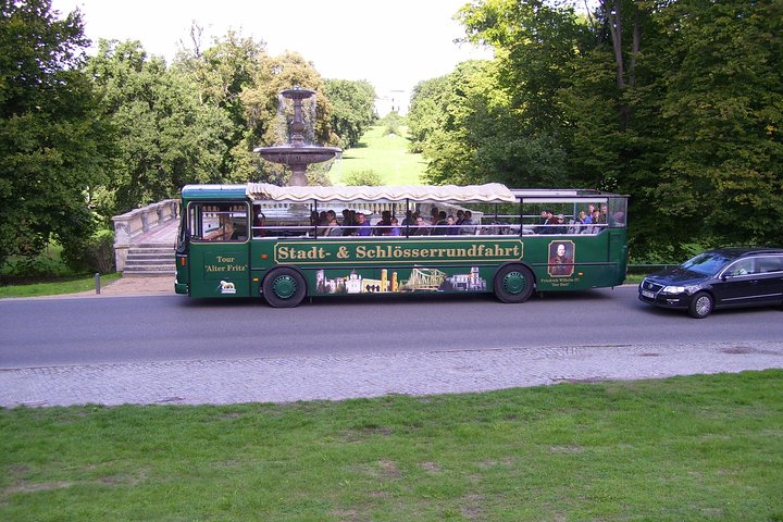 By og Palads Tour Potsdam - Stadt- und Schloesserrundfahrt Potsdam
