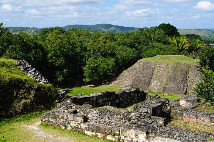 Xunantunich und Cave Tubing - Tagesausflug ab San Ignacio