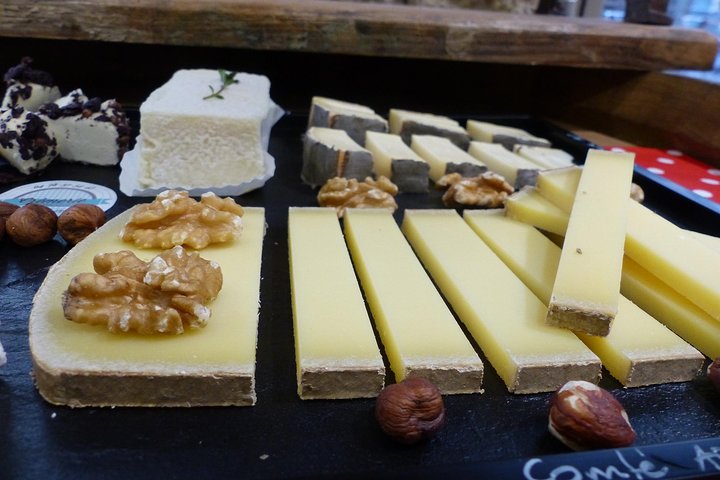 Visite gastronomique de la vieille ville de Lyon avec spécialités locales Dégustation et déjeuner