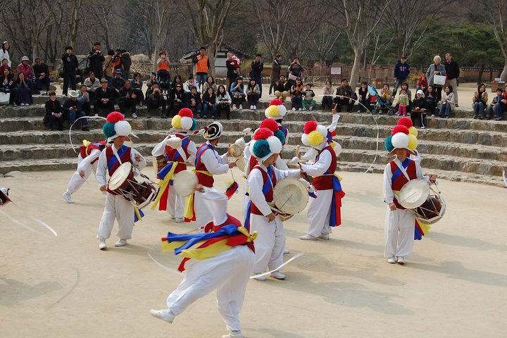 Excursión de un día a Yongin Daejanggeum y Korean Folk Village desde Seúl
