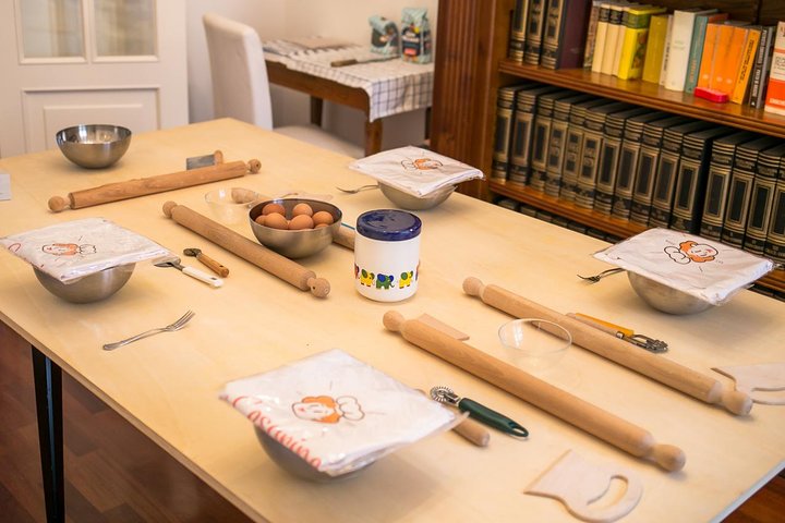 Cesarine: Private Pasta Class & Meal at Local's Home in Bologna