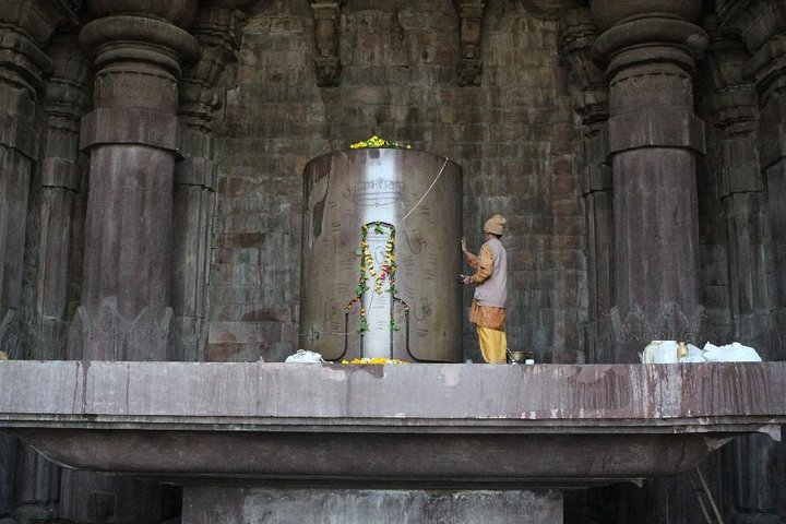 Tour Privado de Dia Inteiro de Bhopal a Bhojpur e Bhimbetka