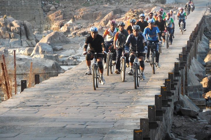 Piste cyclable All Inclusive Nature à Orchha