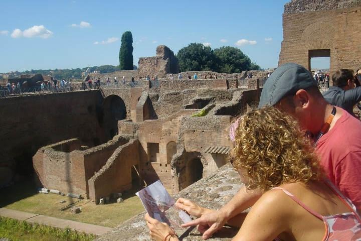 Excursão privada de luxo de dia inteiro em Roma a partir do porto de Civitavecchia