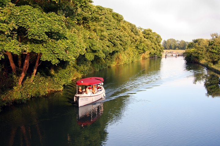 Oxford Sightseeing River Cruise langs de University Regatta Course
