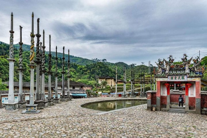 Excursão privada de dia Tianluokeng Tulou Cluster e Taxia Village de Xiamen