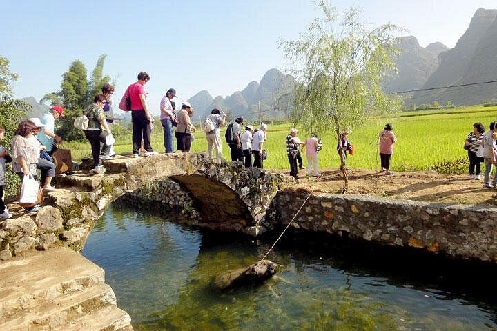1 dagers Li River Cruise fra Guilin til Yangshuo med privat guide og sjåfør