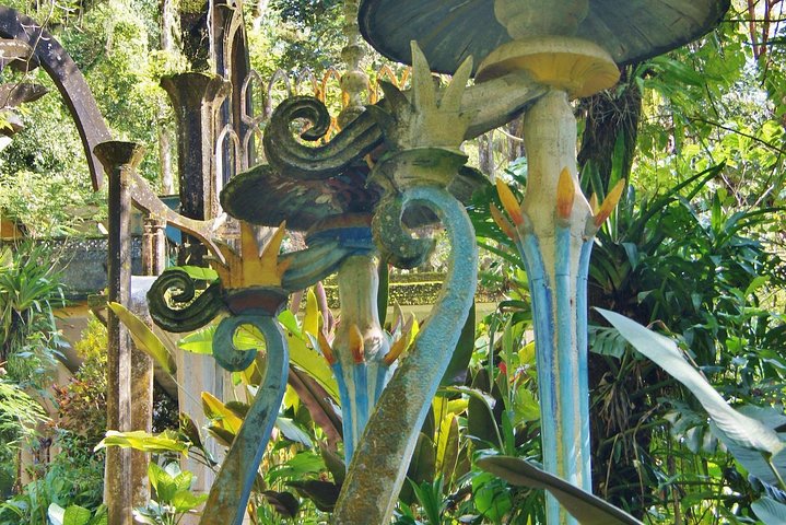 Visite du Jardin surréaliste de Xilitla et des abysses de Huahuas