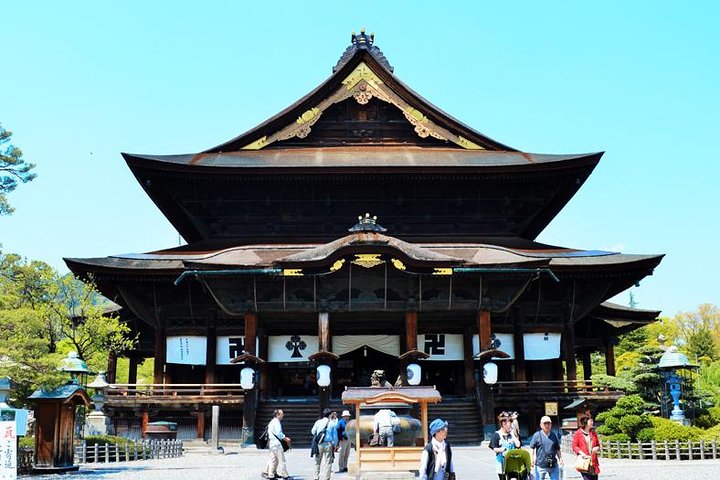 1 - Dag Snow Monkeys, Zenko-ji Temple & Sake i Nagano