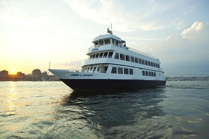 City Cruises Boston 90 - Hafenrundfahrt bei Sonnenuntergang