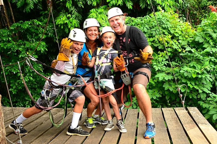 Puntarenas Zipline & River Boat Tours. Puntarenas Landausflug