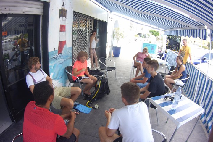 Scuba Diving Beginners Session i Costa Adeje