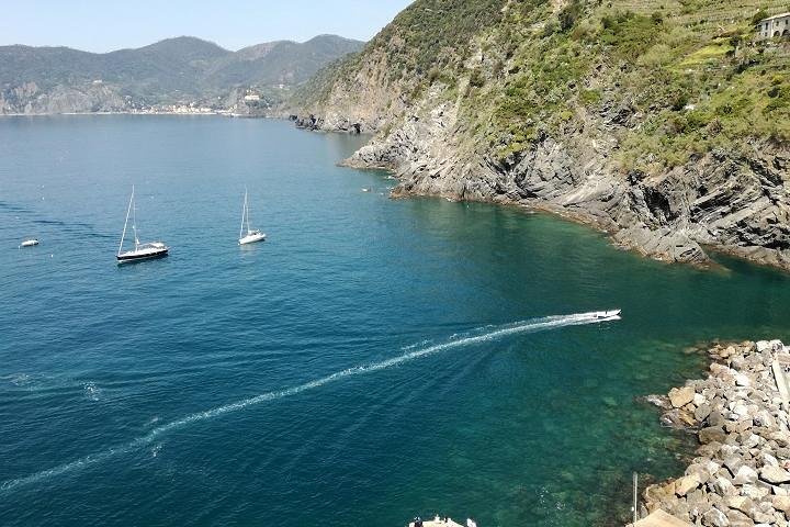 The Best of Cinque Terre Small Group Tour fra Lucca