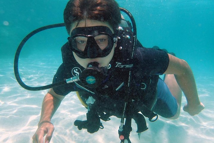 PADI Discover Scuba Diving en Koh Tao - medio día y dos inmersiones