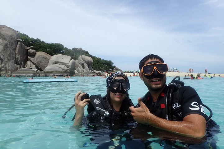 PADI Discover Scuba Diving en Koh Tao - medio día y dos inmersiones