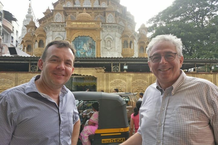 Geführte Highlights der Pune Car Tour mit einem Einheimischen (4 Stunden Sightseeing im AC Car)
