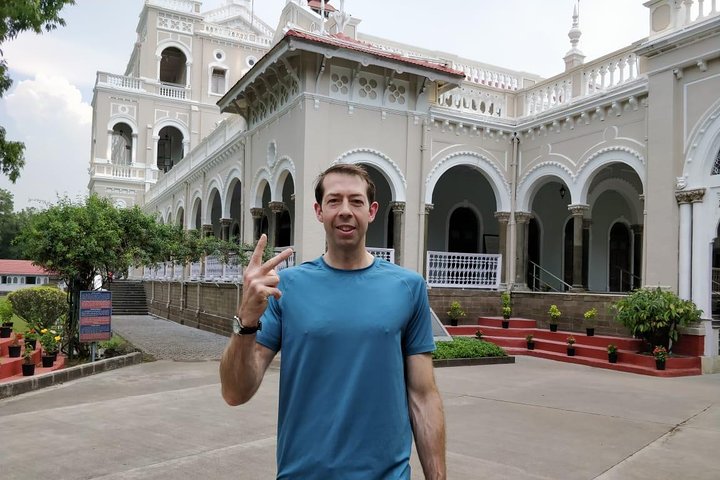 Geführte Highlights der Pune Car Tour mit einem Einheimischen (4 Stunden Sightseeing im AC Car)