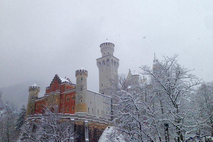 Neuschwanstein slott och Murnau Village Tour från Garmisch