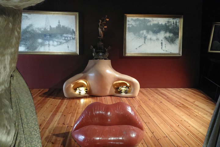 Dalí-museum en Costa Brava-tour met kleine groepen vanuit Girona