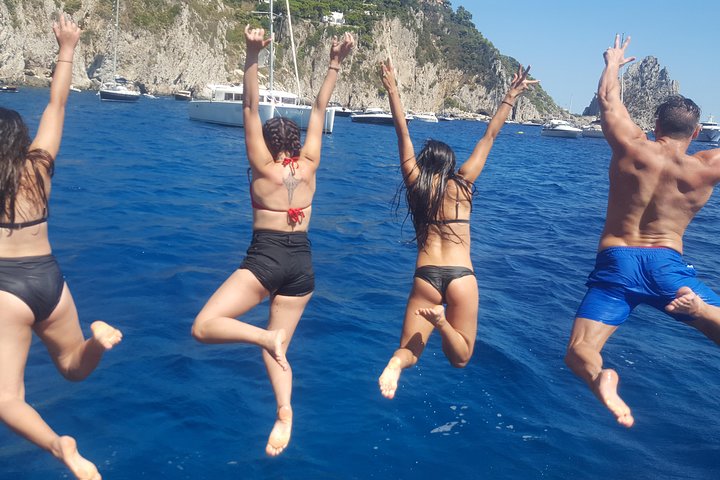Da Sorrento : Positano & Costiera Amalfitana Tour in barca con pick up