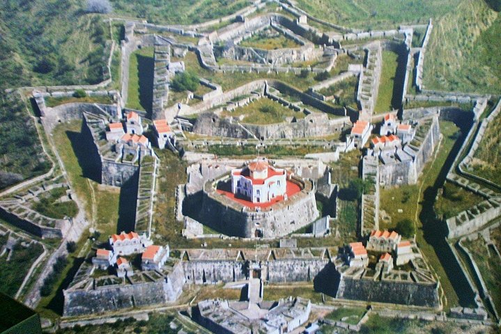 Privat tur: Evora, Elvas och Badajoz (Spanien) dagstur från Lissabon