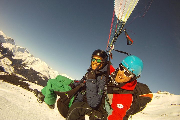 Davos Voo Absolutamente Livre Parapente Vôo Tandem 1.000 Metros de Altura