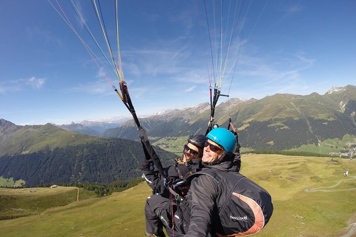 Davos Voo Absolutamente Livre Parapente Vôo Tandem 1.000 Metros de Altura